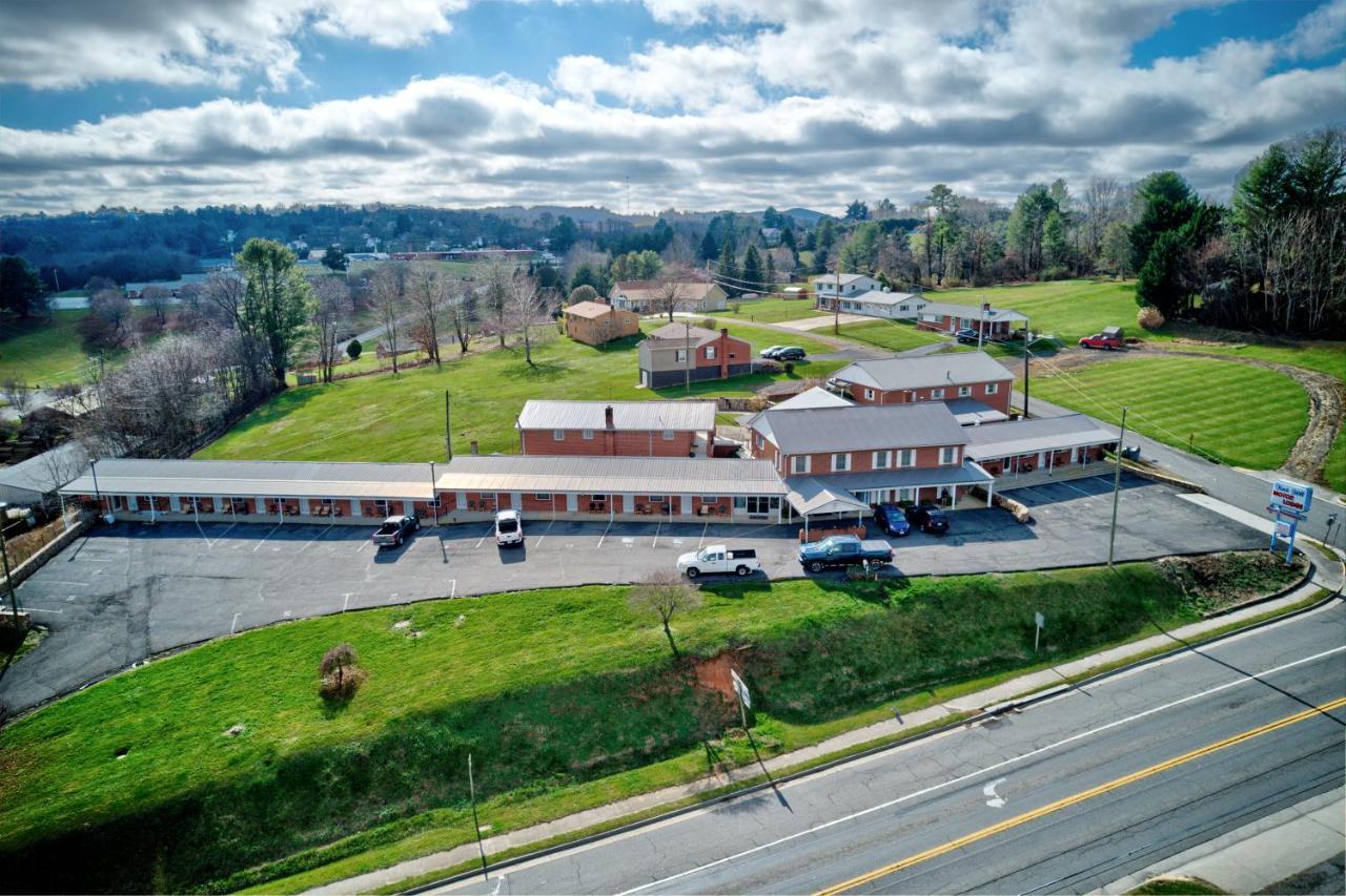Knob Hill Motor Lodge Hillsville Eksteriør bilde