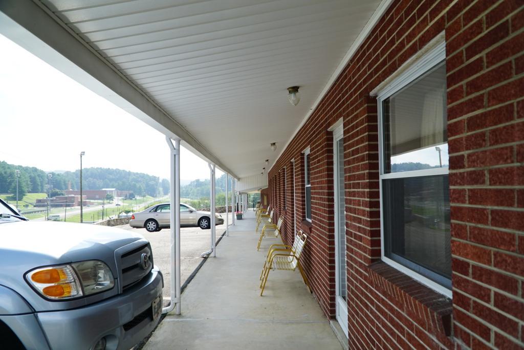 Knob Hill Motor Lodge Hillsville Eksteriør bilde